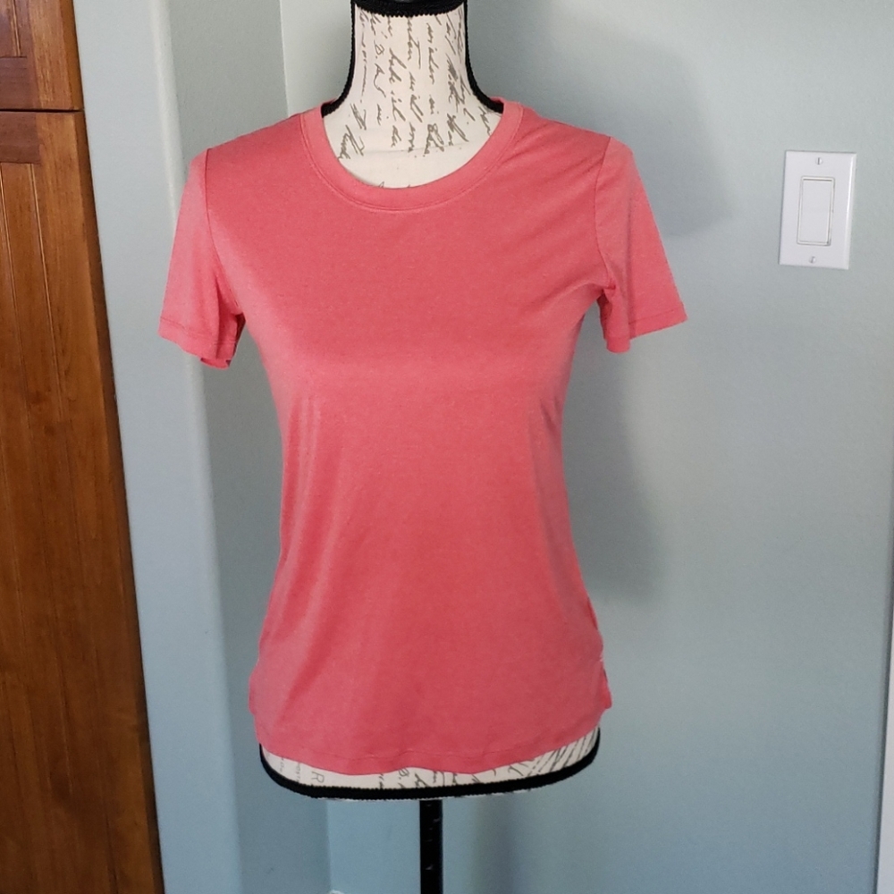 Hurley small 50 spf shirt
